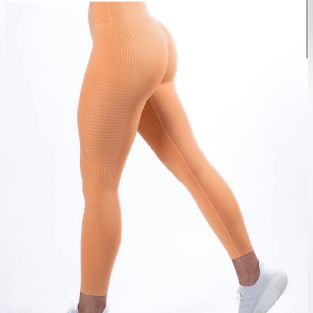 Alphalete Halo Legging